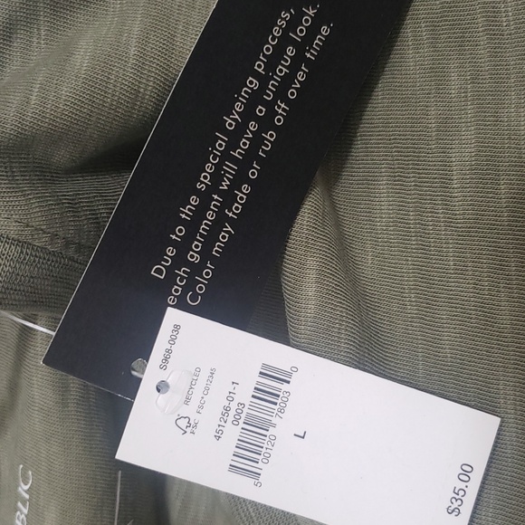 NWT Mens Casual Banana Republic Mediumweight Comfortable 100% Cotton V-neck Tee - Picture 5 of 7